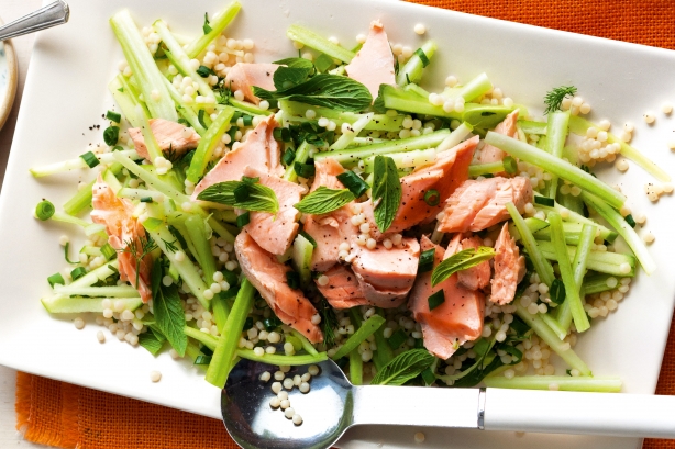 salads, salad, salad calories, healthy salads, ways to make salad healthy, salad dressing, what makes salad healthy, unhealthy salads, salad tips, salad health tips, salad recipes, healthy salad recipes, how to make salad, how to make a healthy salad, how to make a salad,