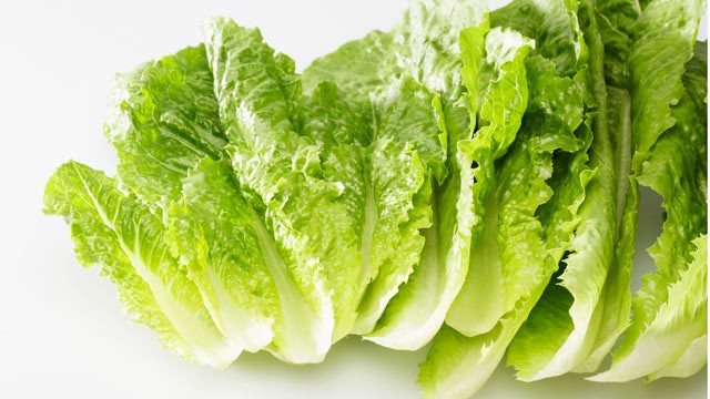 salads, salad, salad calories, healthy salads, ways to make salad healthy, salad dressing, what makes salad healthy, unhealthy salads, salad tips, salad health tips, salad recipes, healthy salad recipes, how to make salad, how to make a healthy salad, how to make a salad,