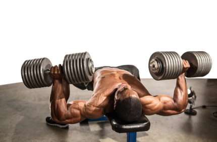 [WOTM, 07/2014] Build A Tank-Like Upper Body With The Chiseled Chest + Triceps Workout