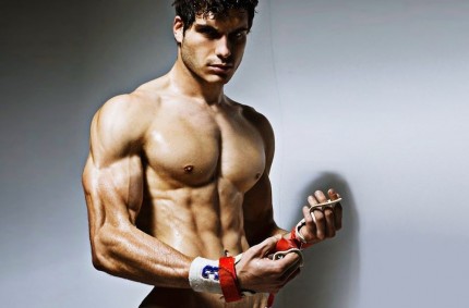 [WOTM, 09/2014] Turn Up The Intensity With The Quick-Hitting Abdominal Incinerator Workout